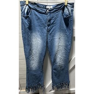 Almost Famous Jeans Women's Size 22 Uneven Fringed Hem SEE PHOTOS